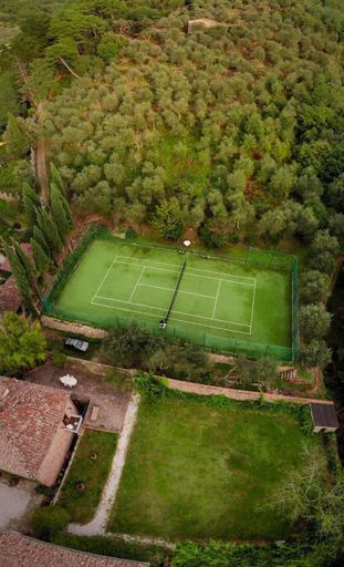 Room 2, Villa Michaela New Listing Spacious Villa Exclusive Venue With Pool Chapel and Tennis Courts, Lucca