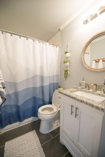 Bathroom 3, Walk to the Silos 3 Bed 1960 s Bungalow Near Baylor, McLennan