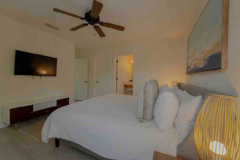 Room 4, 1078 OC - Watersong in Davenport, Polk