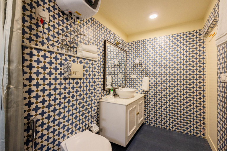 Bathroom 3, Sheel Mahal - Close to Hawa Mahal, Jaipur