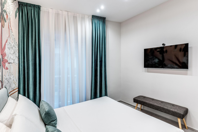 Bedroom 4, Grey Diamond in Naples, Napoli
