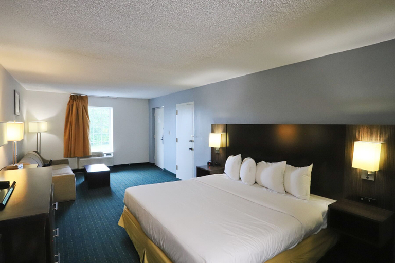 Bedroom 5, Greenville Inn and Suites, Greenville