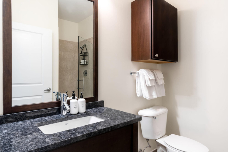 Room 5, Kasa Welcoming Studio Work Friendly Alexandria, Alexandria
