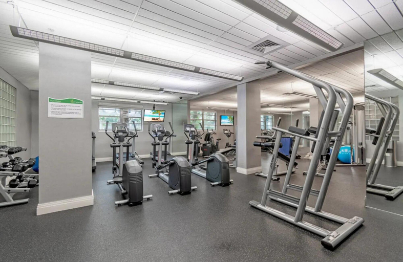 Room 5, Special Offer Balcony-beachfront Condo Gym, Broward