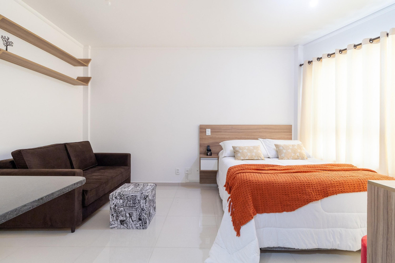 Room 2, Av0905 in S o Paulo, São Paulo