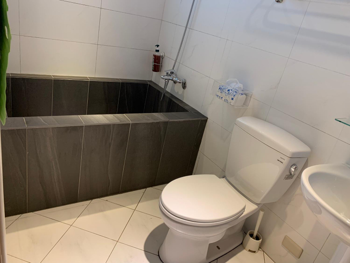 Bathroom, SHAN SHUI YUN JI, Yilan