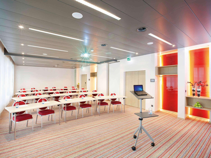 Business Facilities 29