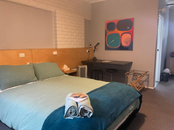 Treetops Silvan Valley Lodge - suite 3, Yarra Ranges - Seville