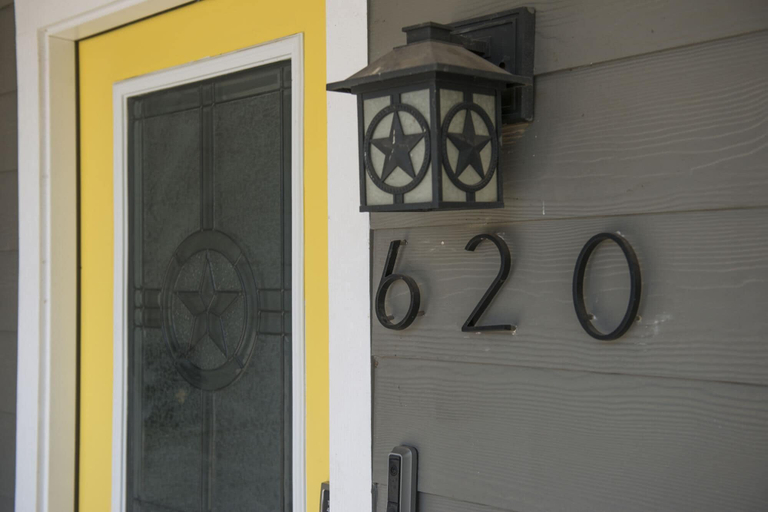 Exterior & Views 2, Walk to the Silos 3 Bed 1960 s Bungalow Near Baylor, McLennan