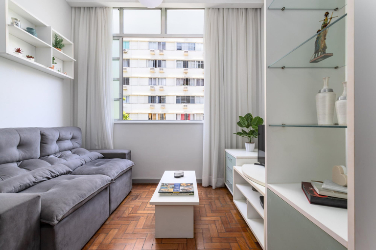 Room 5, Pleasant in Copa Ideal for Friends Sc602, Rio de Janeiro