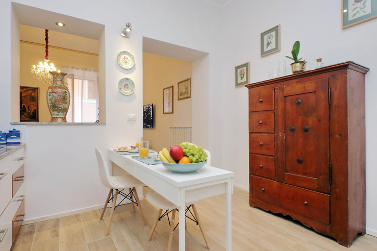 Room 3, Treasurerome Opera Trevi Green Suite 2BR, Rome
