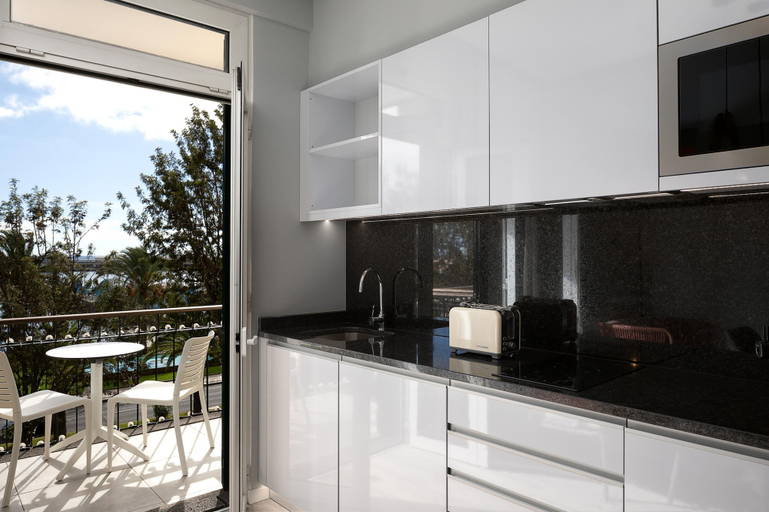 Others 4, King David Suites 401 by Homie, Funchal