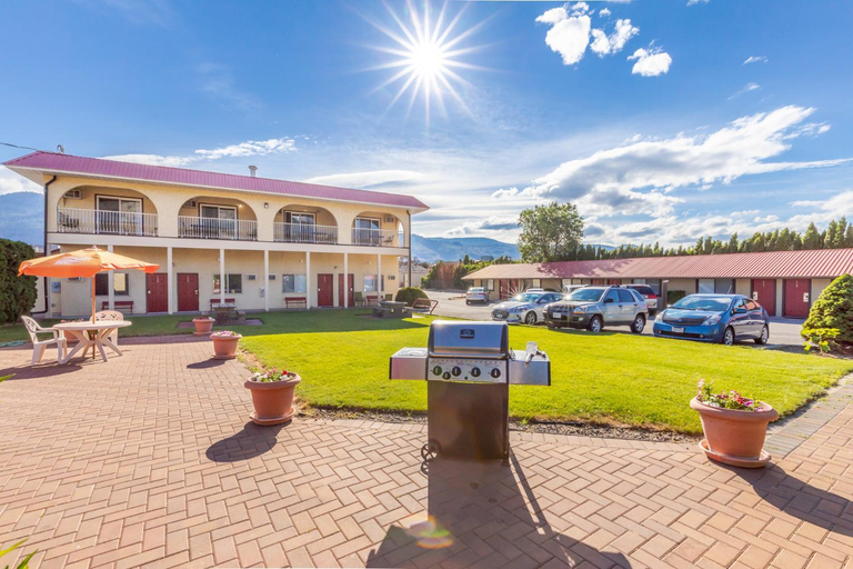 Others 4, Westridge Motor Inn, Okanagan-Similkameen