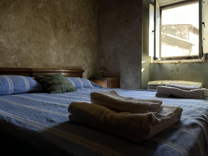 Bedroom 3, Preta Nera Van Gogh in Giuliano di Roma, Frosinone