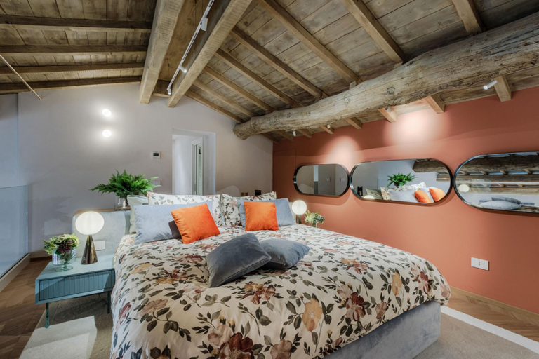 Room 2, The Victory Penthouse, Lucca