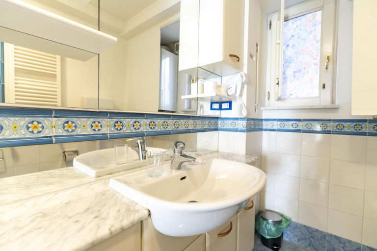 Bathroom 2, Piazza Sannazzaro 200 - Mir, Napoli
