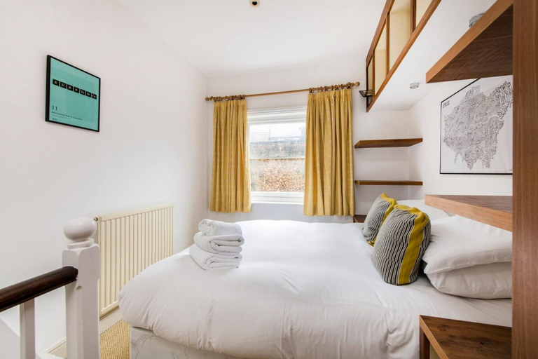 Others 3, 2-bed Flat in Paddington Near Hyde Park, London