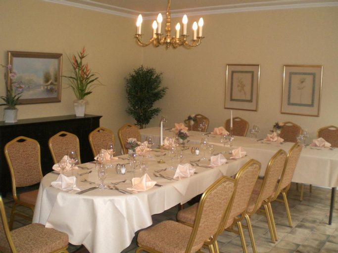 Food & Drinks, Hotel-Restaurant Pfeffermuhle, Verden