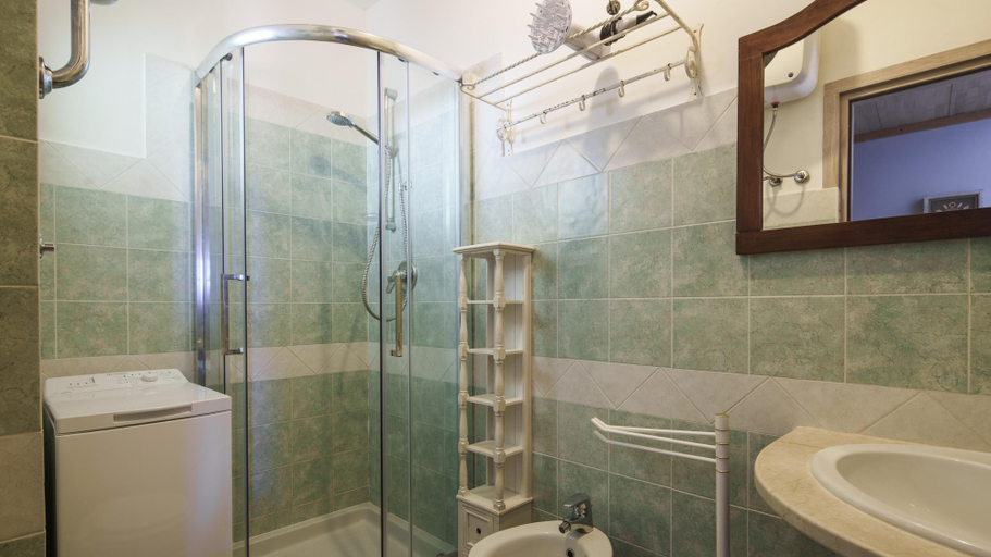 Bathroom 5, Essenza Di Sardegna in Punta Pedrosa, Olbia-Tempio