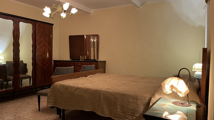 Bedroom 5, Casa Torre Metabo in Villa Santo Stefano, Frosinone