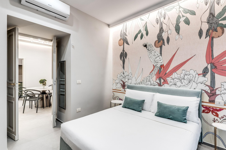 Bedroom 3, Grey Diamond in Naples, Napoli