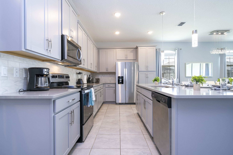 Room 2, Splendid 5Bd w Pool at Solara Resort 2154, Osceola