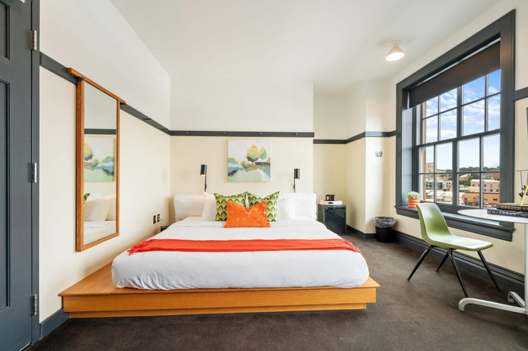 Room 3, Kasa Welcoming Studio Nearby Bakery Square The Maverick, Allegheny