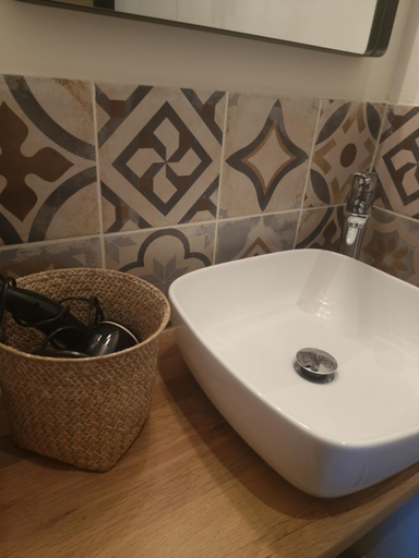 Bathroom 4, Domaine du Mas Foucray, Bouches-du-Rhône