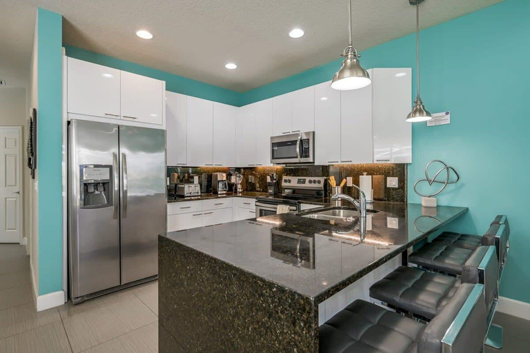 2, Charming Villa With Private Pool Bliss, Lake