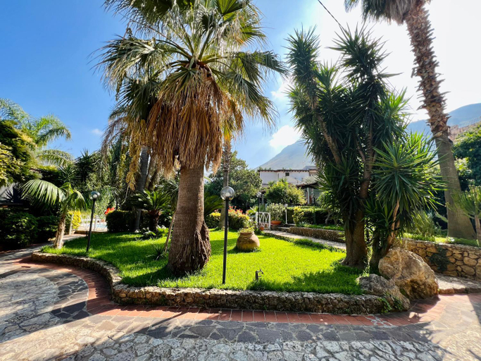 Others 4, Villa Talia, Palermo