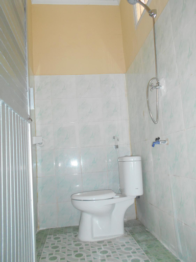 Bathroom 9