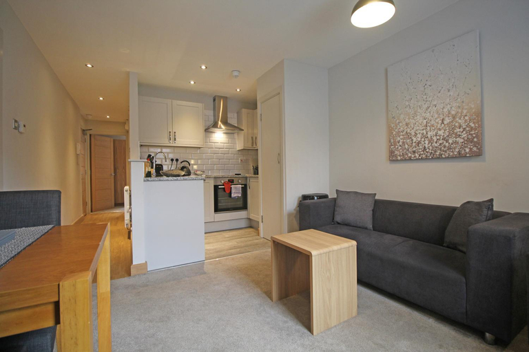 Others 5, Hunters Walk - Luxury Central Chester Apartment - Free Parking, Cheshire West and Chester