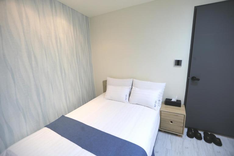Bedroom 13