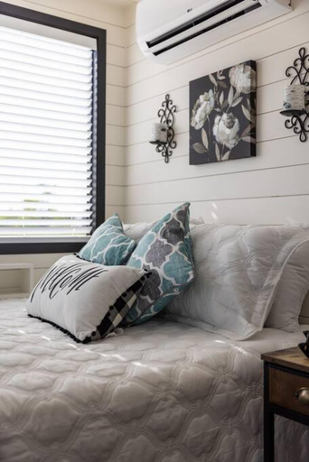 Bedroom 3, New Wilderness Hideout-cozy Container Home, Gillespie