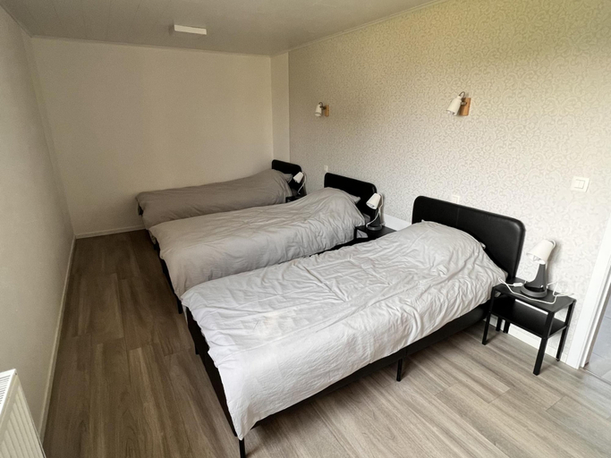 Bedroom 4, Lovely House in Heers With 2 Bedrooms, Limburg