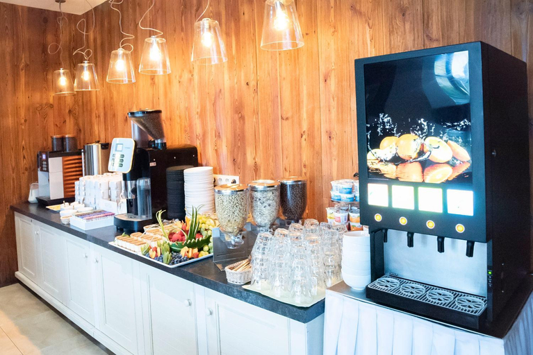 Food & Drinks 3, Hotel Szafir, Puck