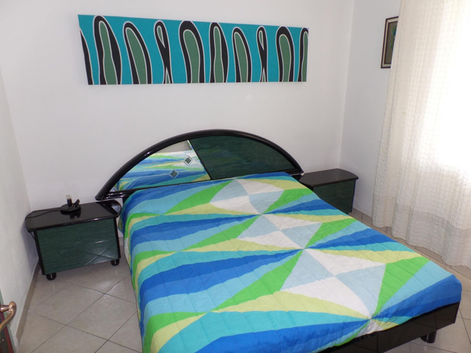 Room 2, Elba 24 in Bibione With 1 Bedrooms and 1 Bathrooms, Venezia