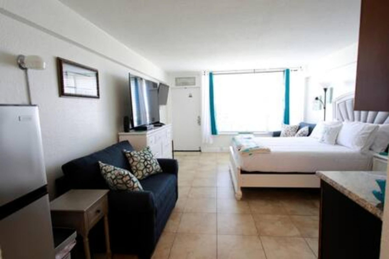 Bedroom 4, 613 3 Beds Luxury Beachfront Studio Ideal 4 Long Stays, Volusia