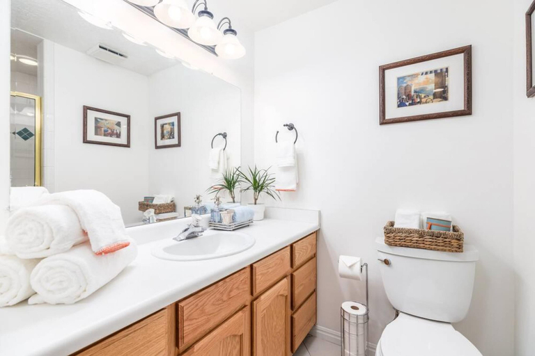 Bathroom 4, Quaint Homeaway Near Trails and ski Resorts, Salt Lake
