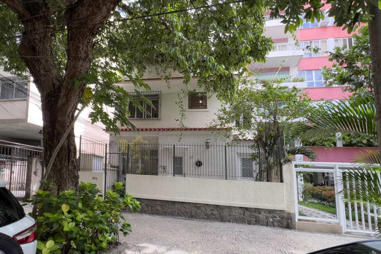 Room 5, House 6 Minutes From Ipanema Beach Ns101, Rio de Janeiro