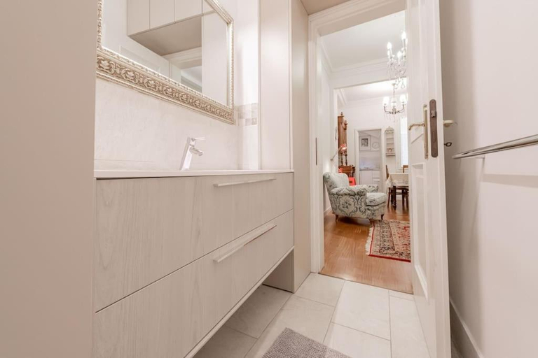 Bathroom 2, Casa Santo Stefano, Bologna