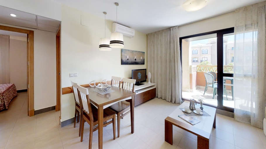 Dining Room 4