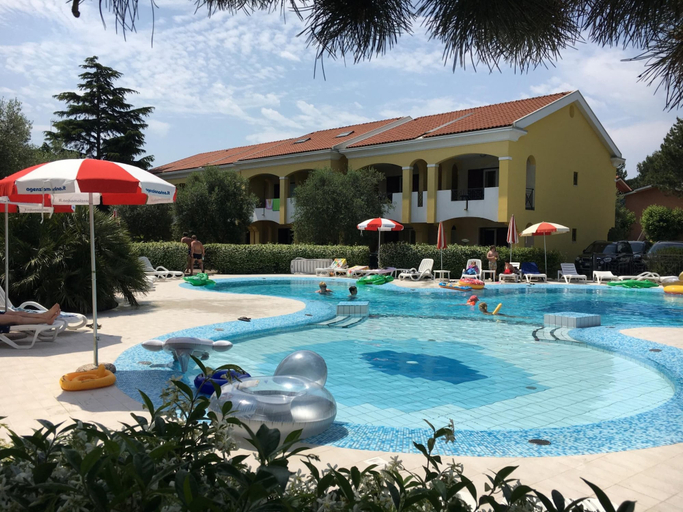 Room 4, Borgo E in Bibione With 4 Bedrooms and 2 Bathrooms, Venezia