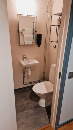 Bathroom 2, Edsbyns Hotell, Ovanåker