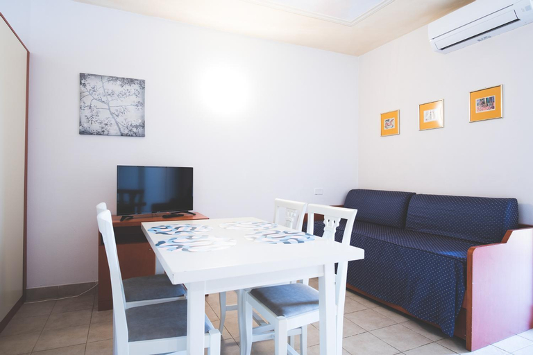 Dining Room 17