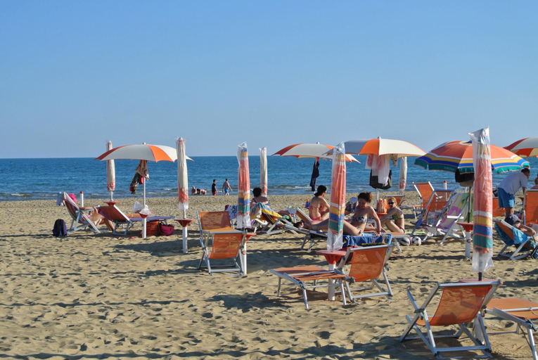 Room 5, Corso 22 in Bibione With 1 Bedrooms and 1 Bathrooms, Venezia