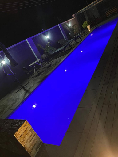 Room 5, Luxurious Mangethe Suite - 2206, Bulawayo
