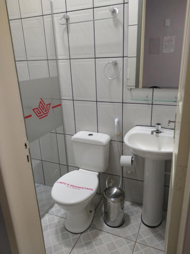 Bathroom 3, Hotel American, Ariquemes