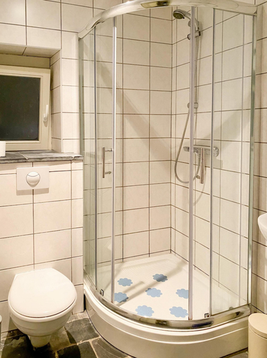 Bathroom, Lovely Appartment in Voeren, Limburg