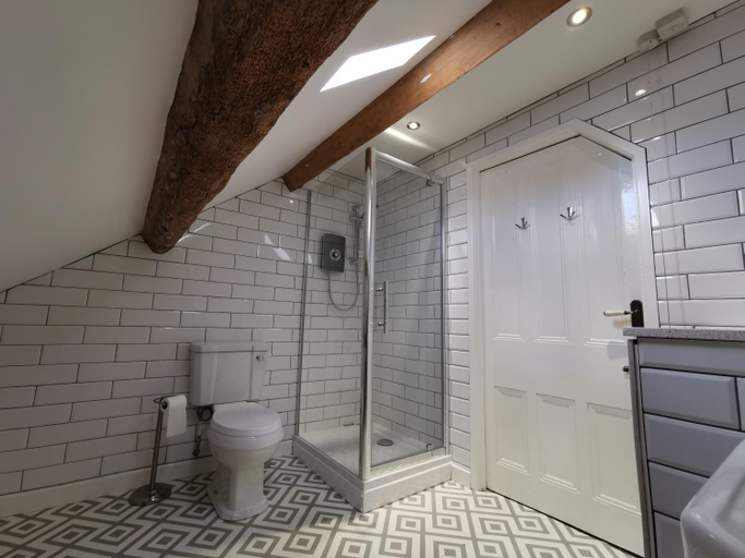 Bathroom 3, Eldon Row - Stylish Character Apartments - Central Location 1 & 2 bed available, Gwynedd